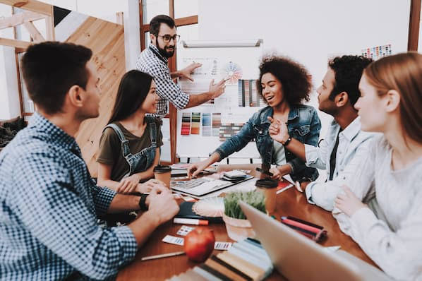 Agencies with influencer relations and social media experience 